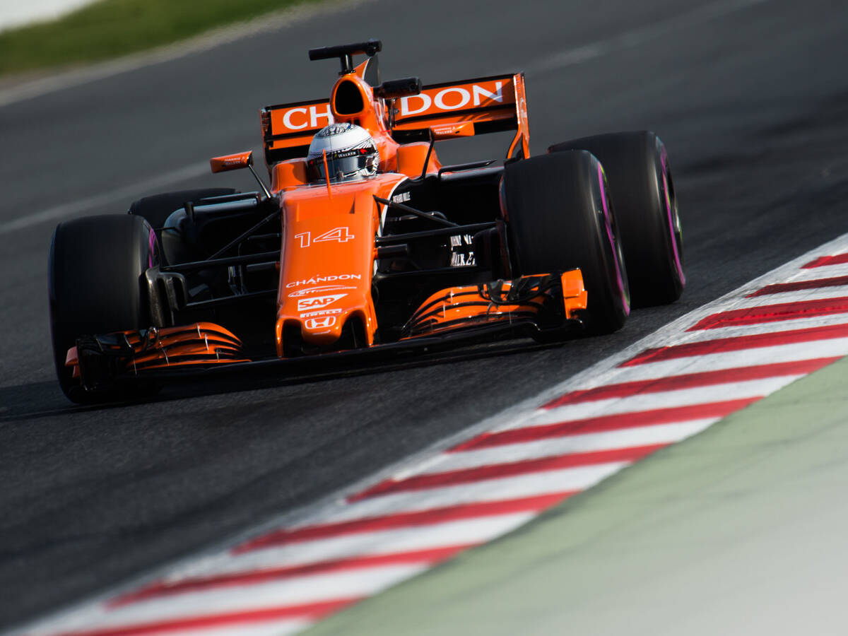 Foto zur News: 72 Runden für Alonso: Honda entschuldigt sich bei McLaren