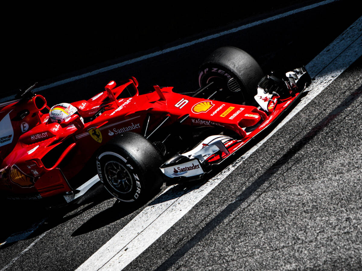 Foto zur News: Vettel "provokativ": Red-Bull-Berater Marko warnt vor Ferrari