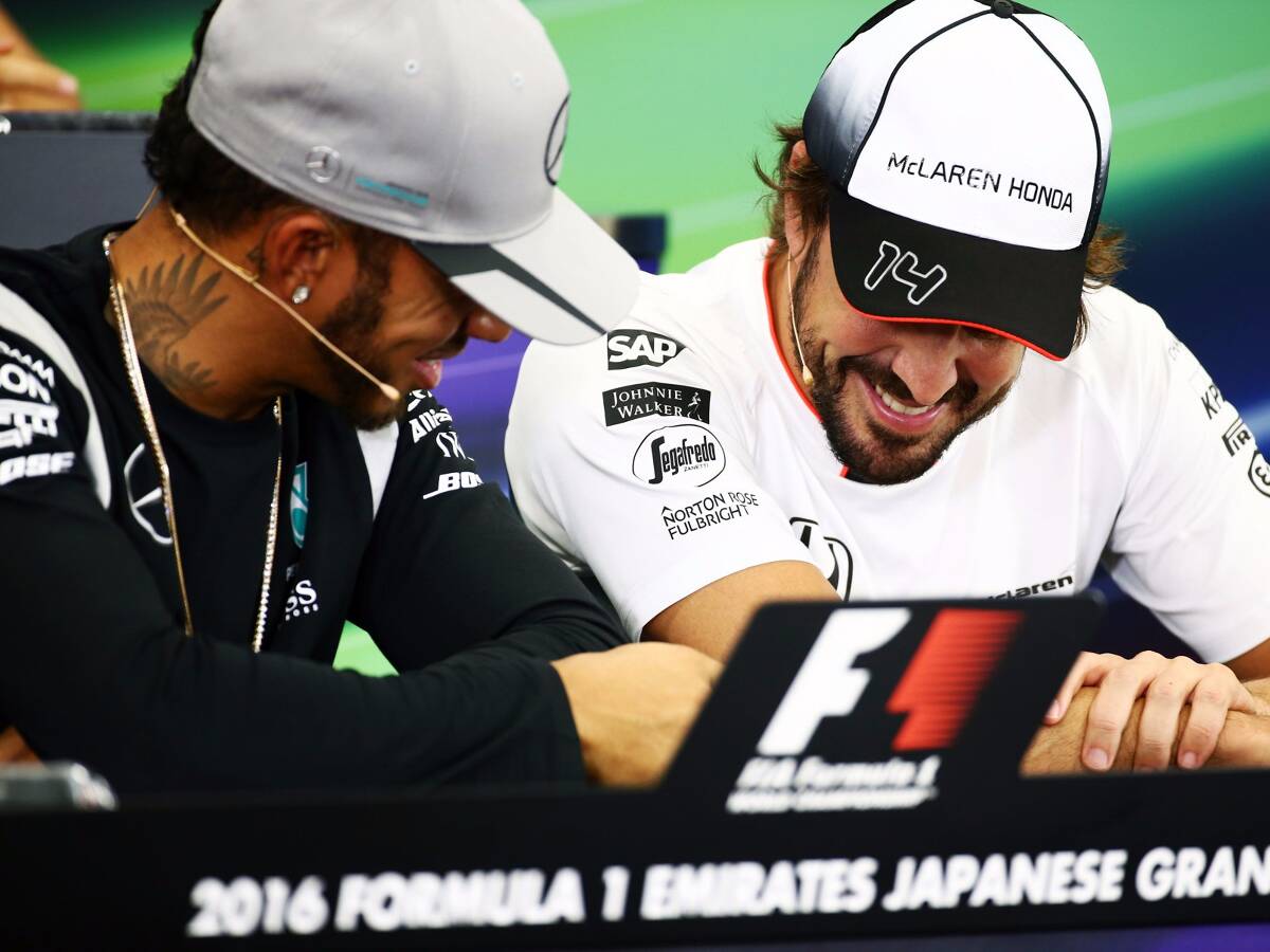 Foto zur News: Alonso als Teamkollege? Hamilton warnte vor "Explosion"