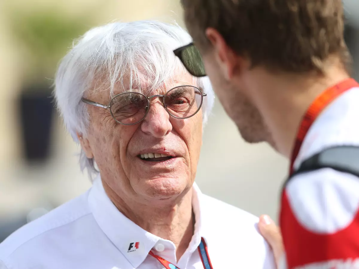 Foto zur News: Ecclestone vermisst den Druck: "Vielleicht ein Feuer legen..."