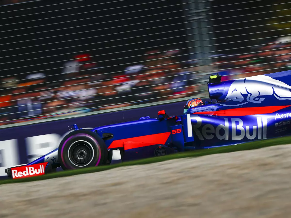 Foto zur News: Toro Rosso punktet doppelt: Daniil Kwjat geht die Luft aus