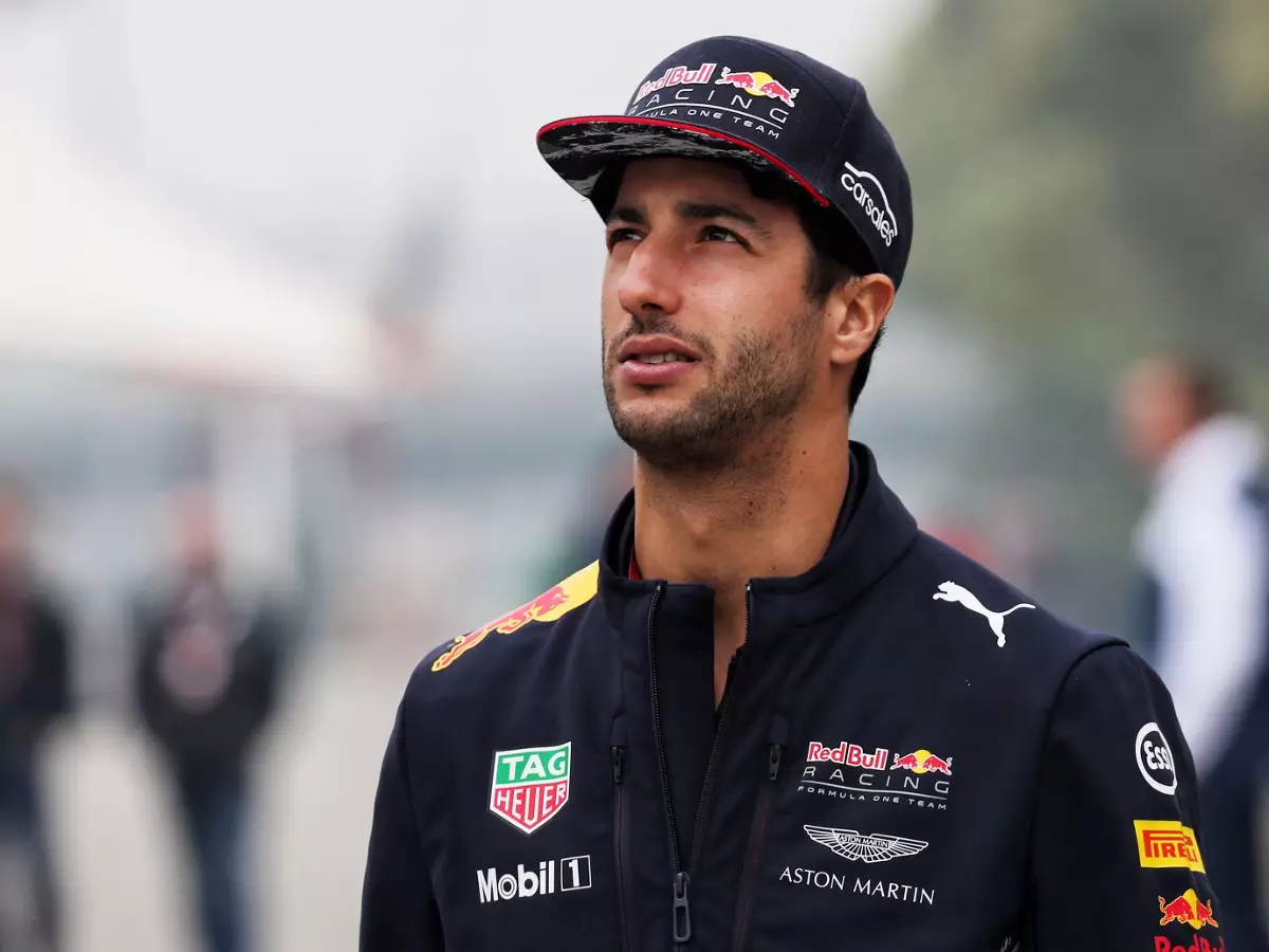 Foto zur News: Onboard-Vergleich macht Ricciardo sicher: "Uns fehlt Abtrieb"