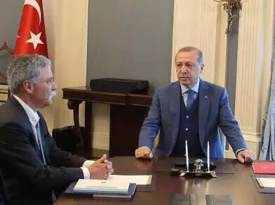 Foto zur News: Formel-1-Comeback in der Türkei: Chase Carey trifft Erdogan