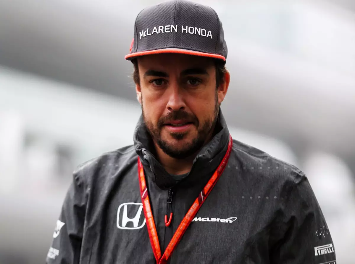 Foto zur News: Fernando Alonso: Nach dem Triple Kart-Weltmeister?