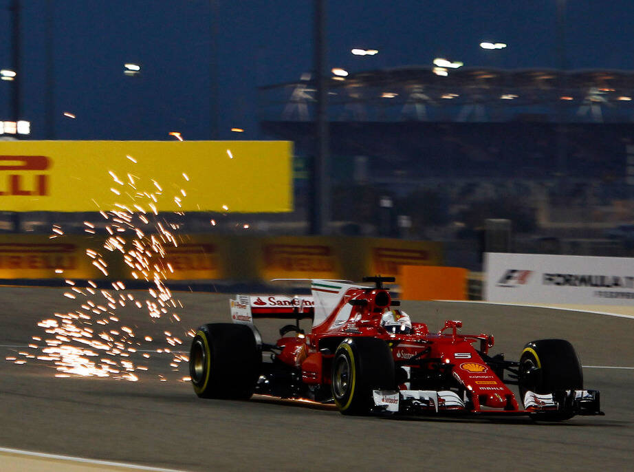 Foto zur News: Ferrari gibt Entwarnung: Kein Schaden bei Sebastian Vettel