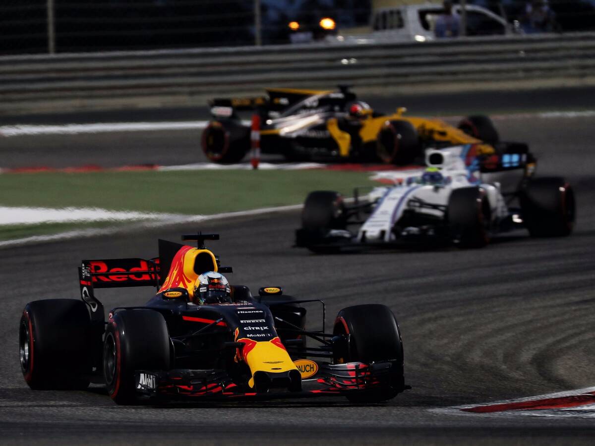 Foto zur News: Bremsdefekt und keine Pace: Red Bull in Bahrain chancenlos