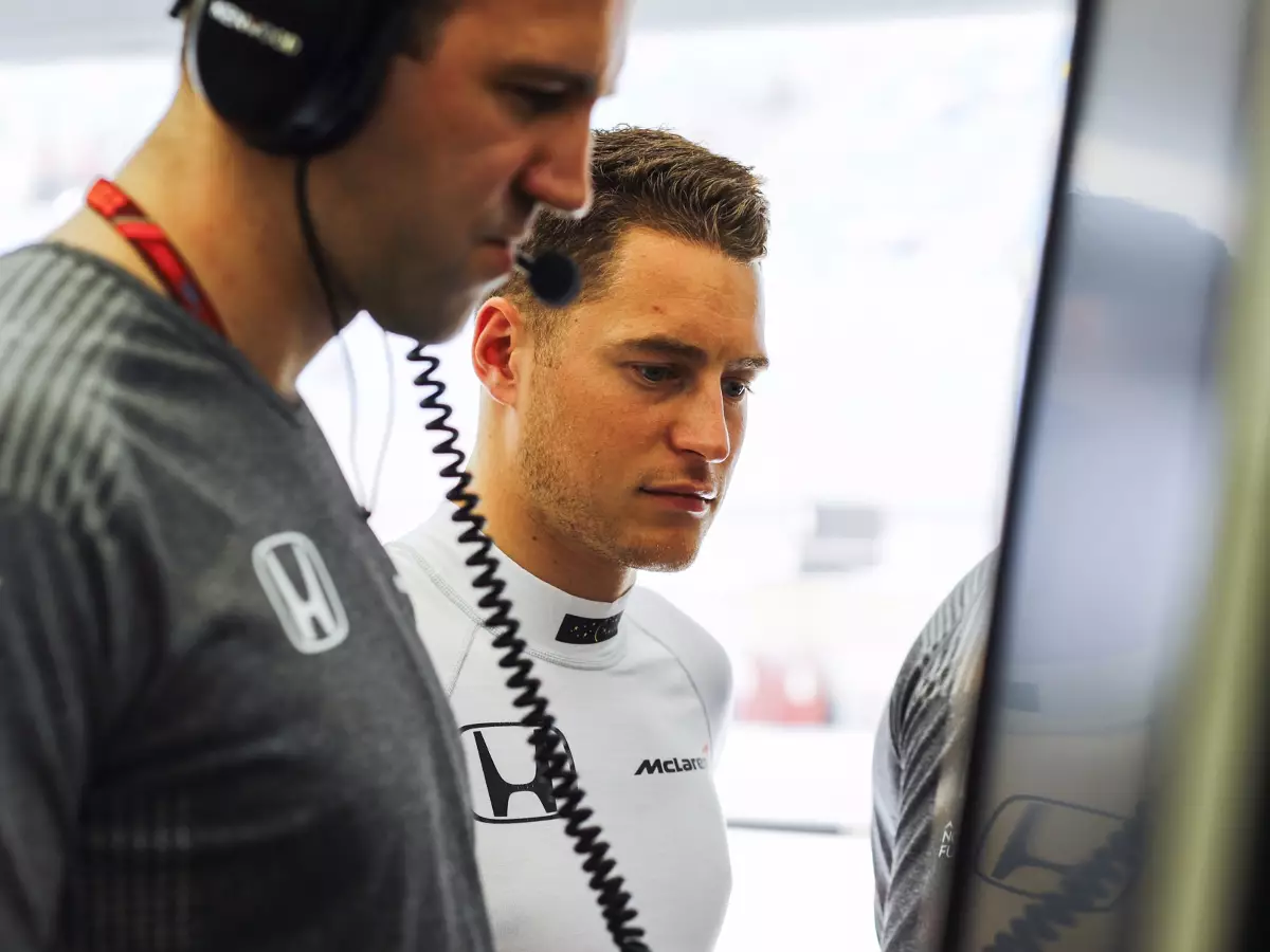 Foto zur News: Der Rookie-Horror: Stoffel Vandoorne ohne Chance?