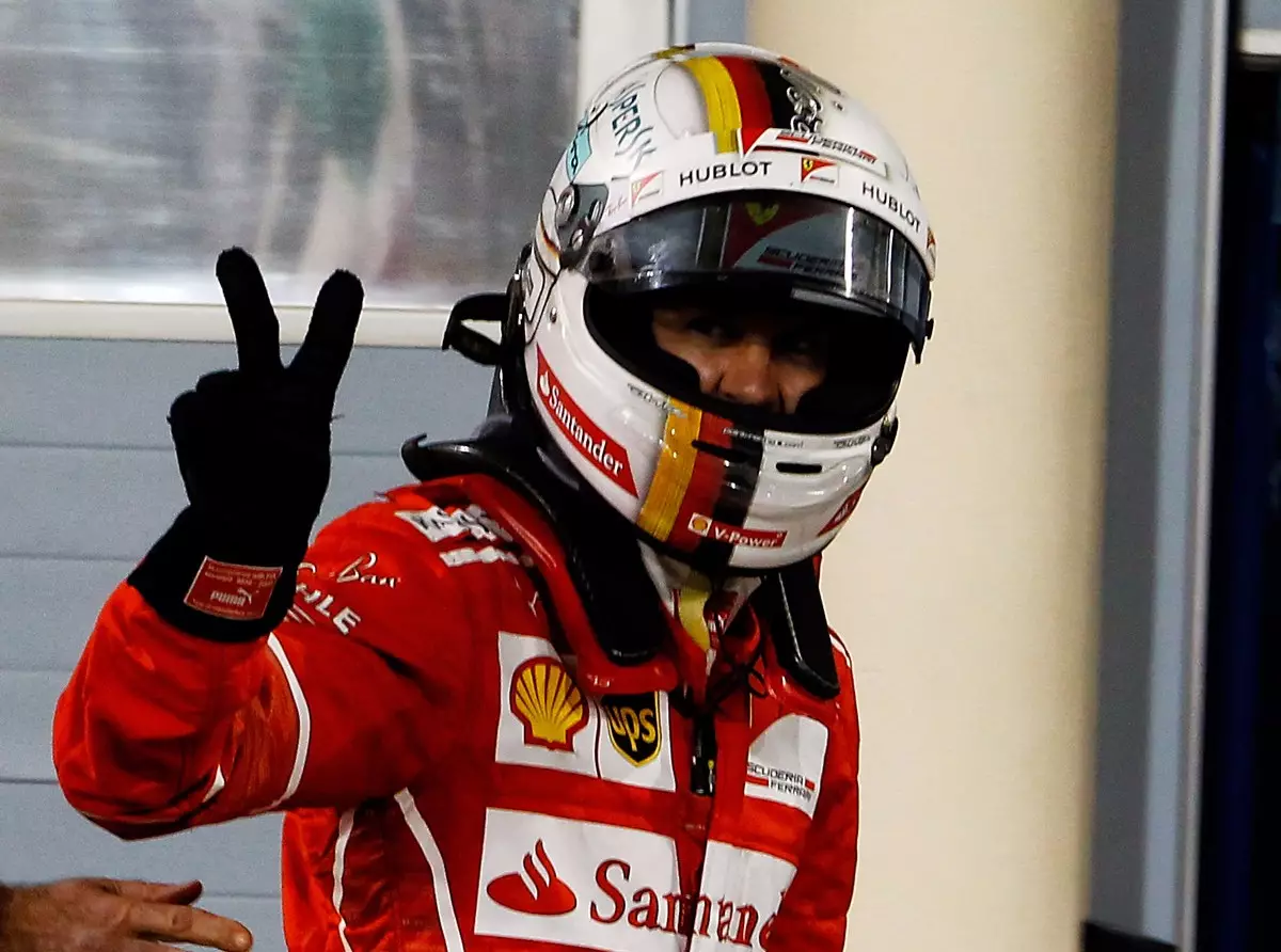 Sebastian Vettel Foto zur News: Berger glaubt an Titelchance: "Der beste Vettel aller Zeiten"