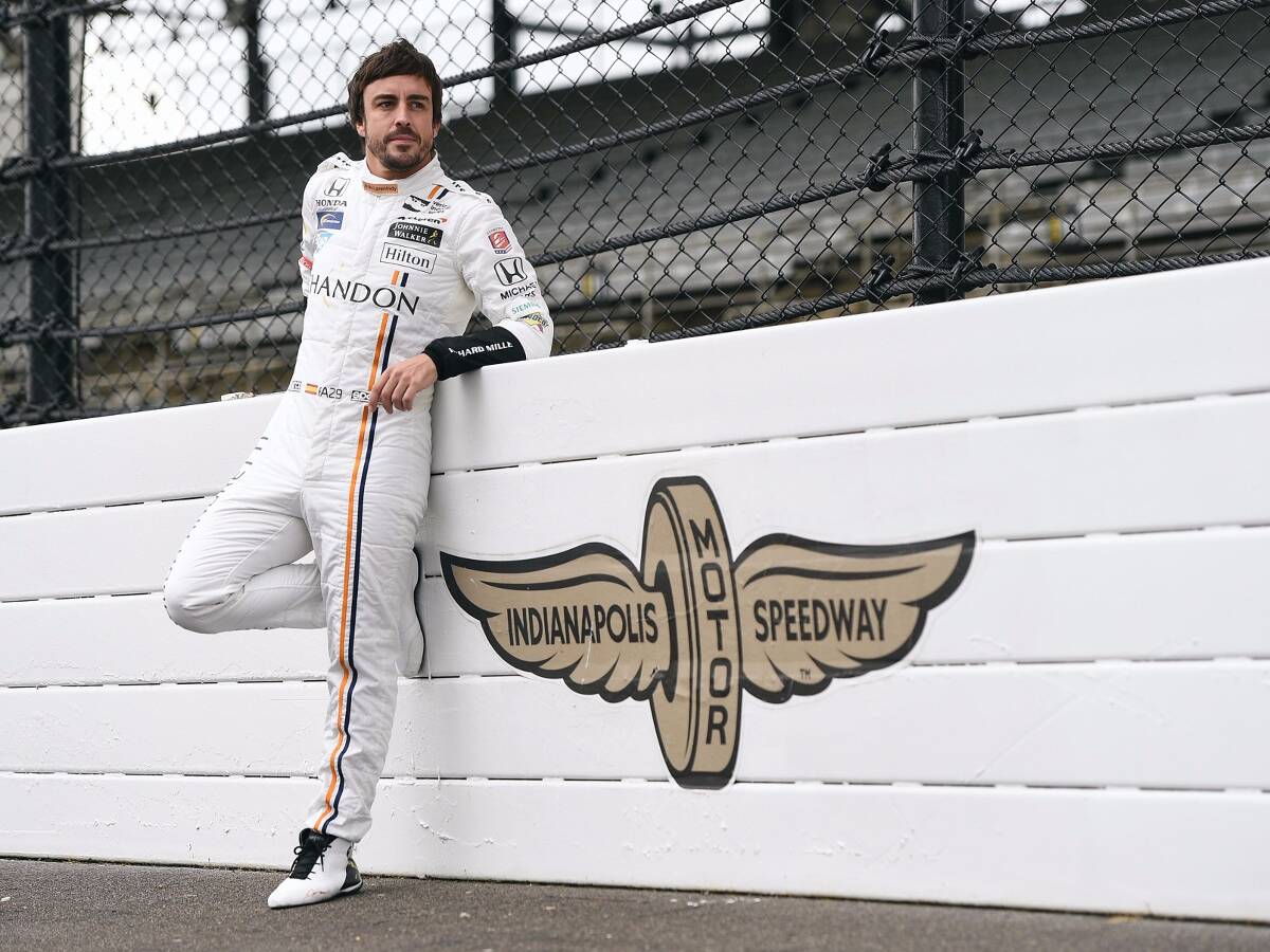 Foto zur News: Alonso kritisiert Formel 1 aus den USA: "Sprechen nicht viel"