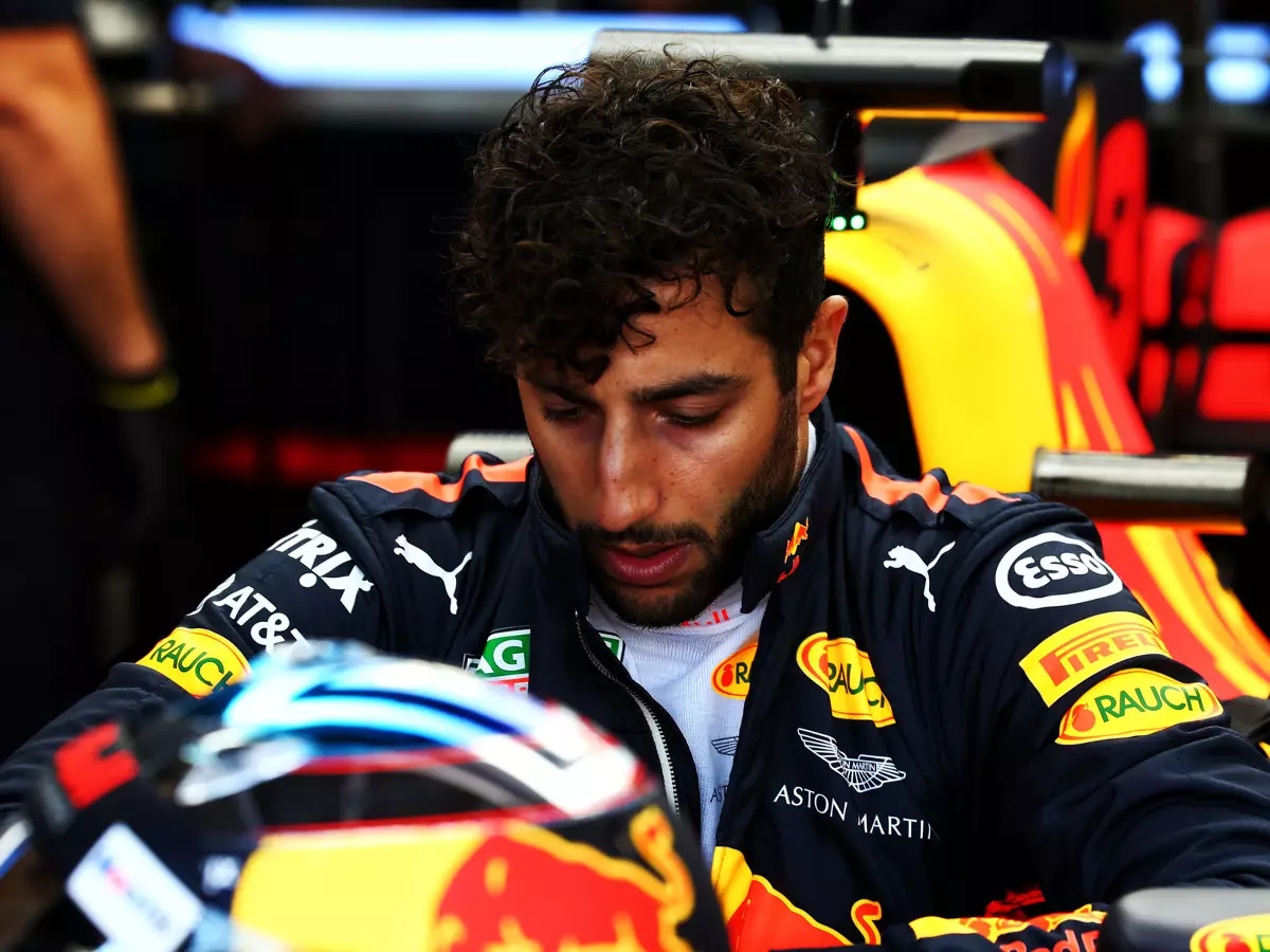 Foto zur News: Ricciardo sauer: "Dummer" Red-Bull-Fehler sorgt für Ärger