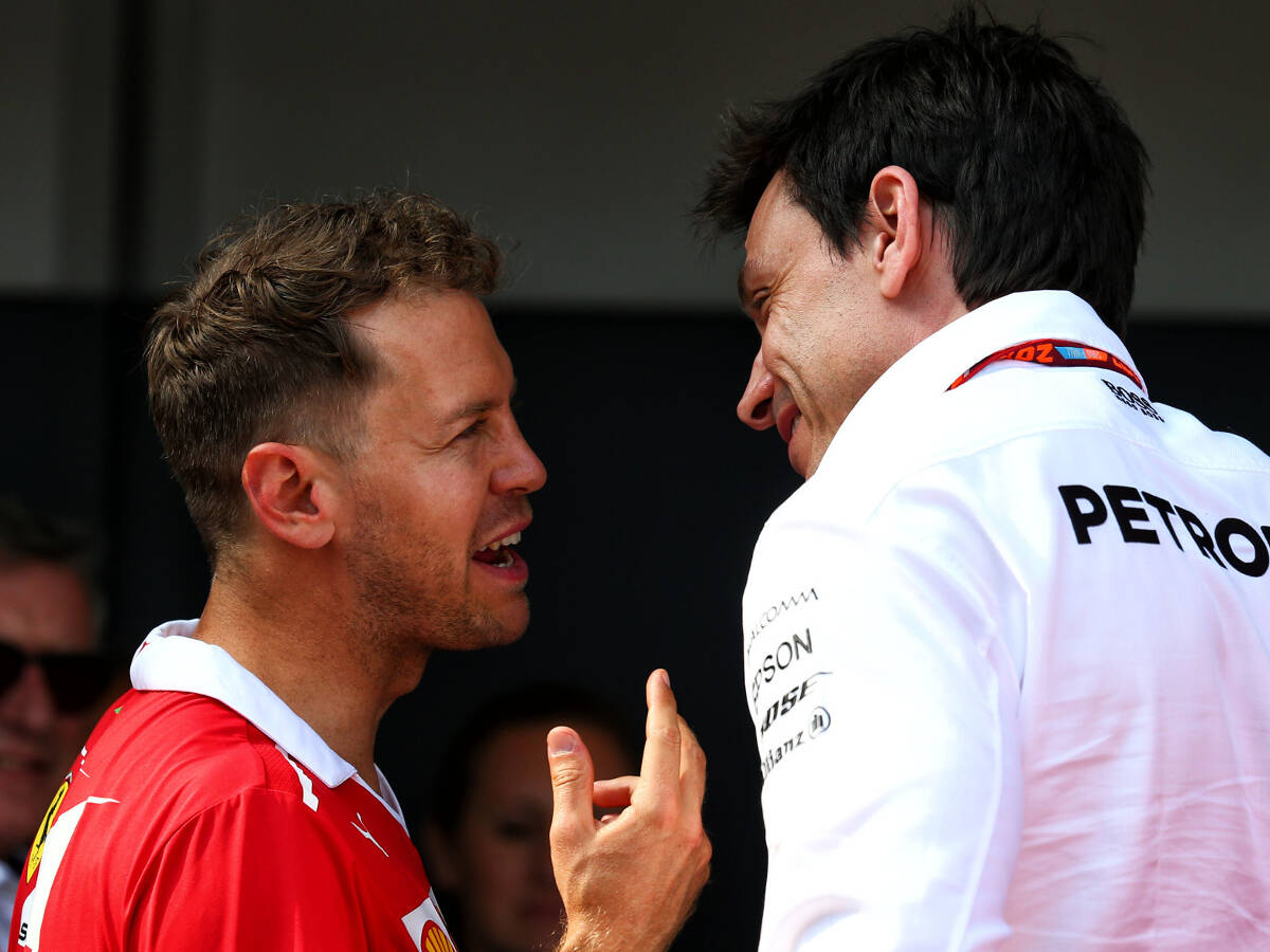 Foto zur News: Ferrari-Verschwörung? Wolff glaubt's nicht, Rosberg zweifelt