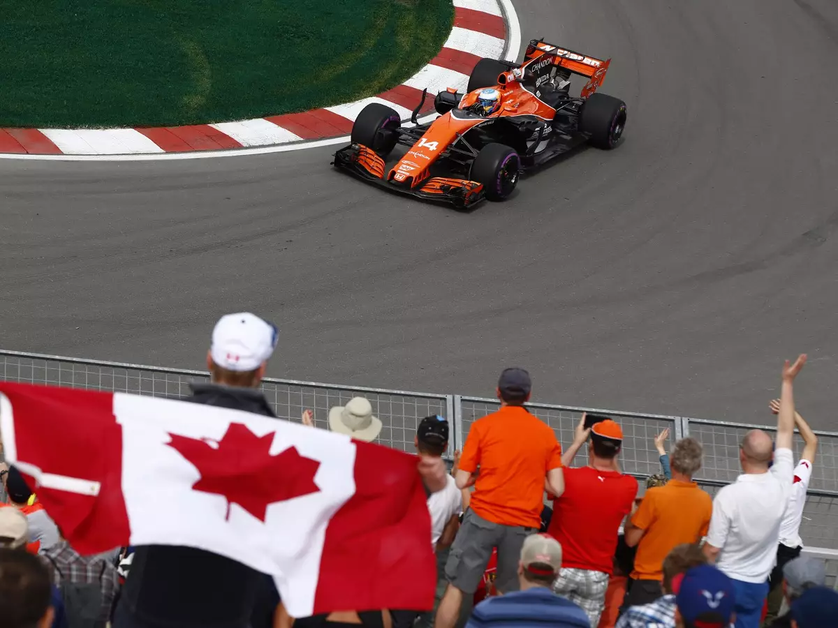 Foto zur News: Alonso kann wieder begeistern: Er nennt es "Verschwendung"