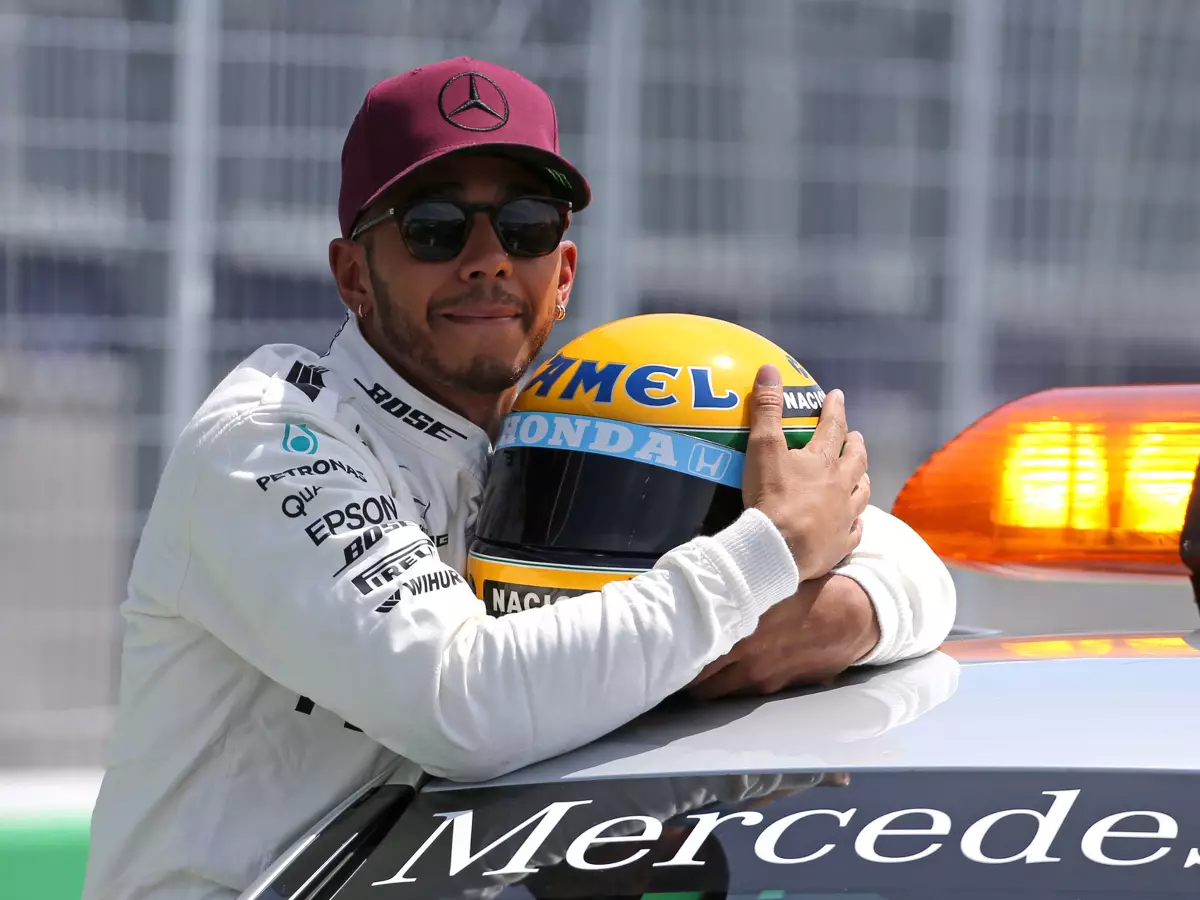 Foto zur News: Formel 1 Kanada 2017: Emotionale 65. Pole für Lewis Hamilton