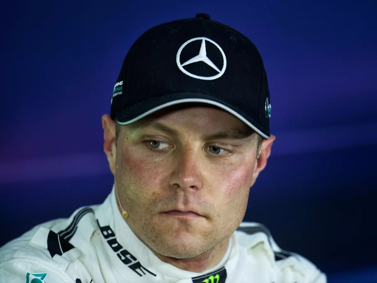 Valtteri Bottas Foto zur News: Valtteri Bottas: Warum er gegen Hamilton keine Chance hatte
