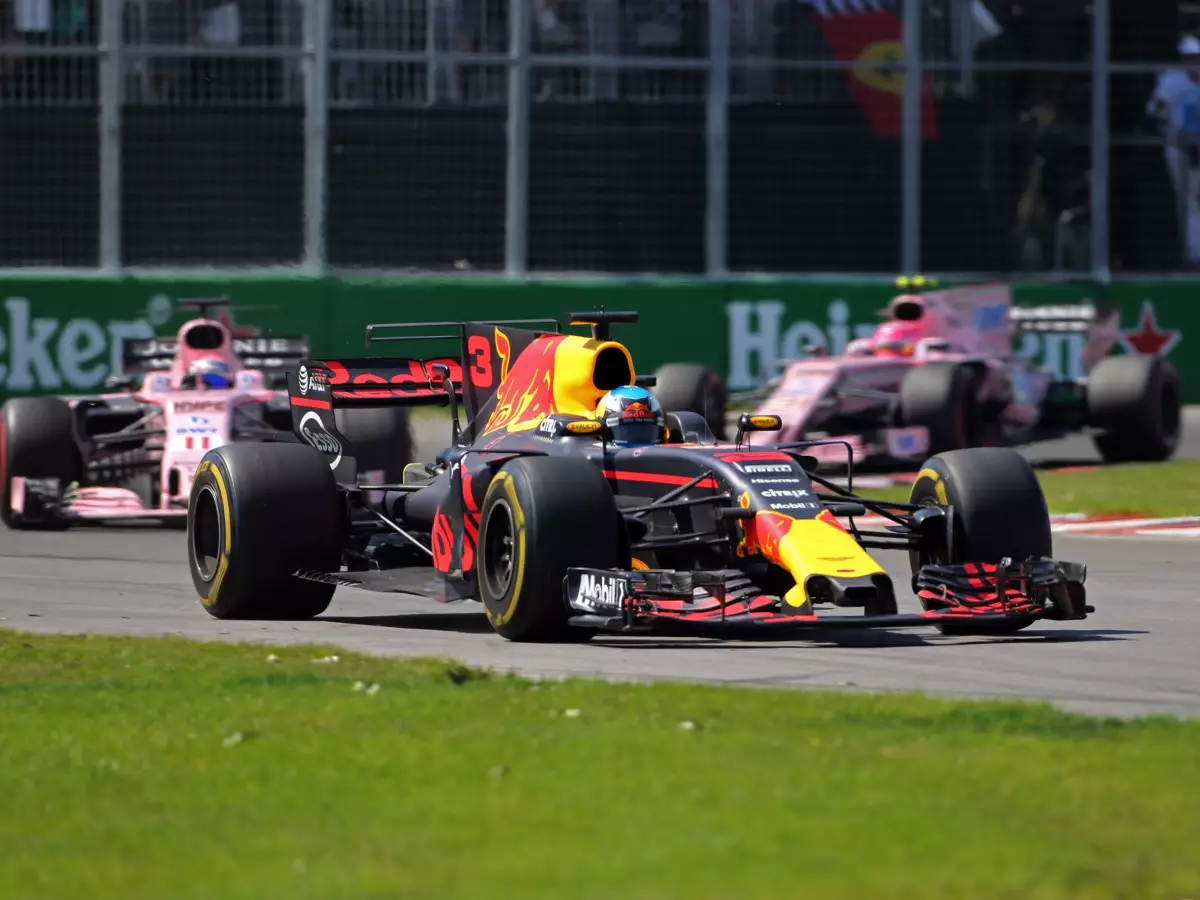 Foto zur News: Podium auf der Angststrecke: Red Bulls Verteidigungsrennen