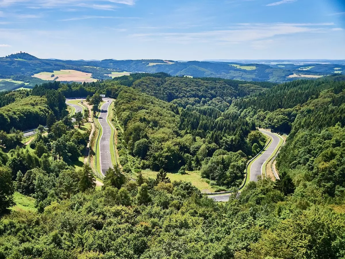 Nürburgring-Nordschleife Foto zur News: "Lieber gleich ein Rennen": Verstappen will GP auf der Nordschleife
