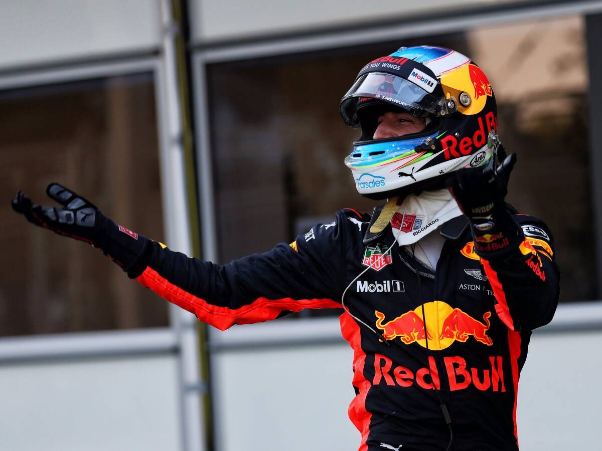 Foto zur News: Daniel Ricciardo bleibt 2018 "zu 99,999 Prozent" bei Red Bull