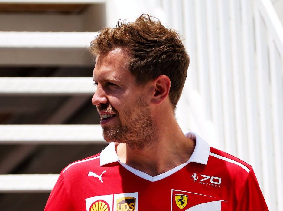 Foto zur News: Keine weitere Strafe: Vettel kommt mit blauem Auge davon