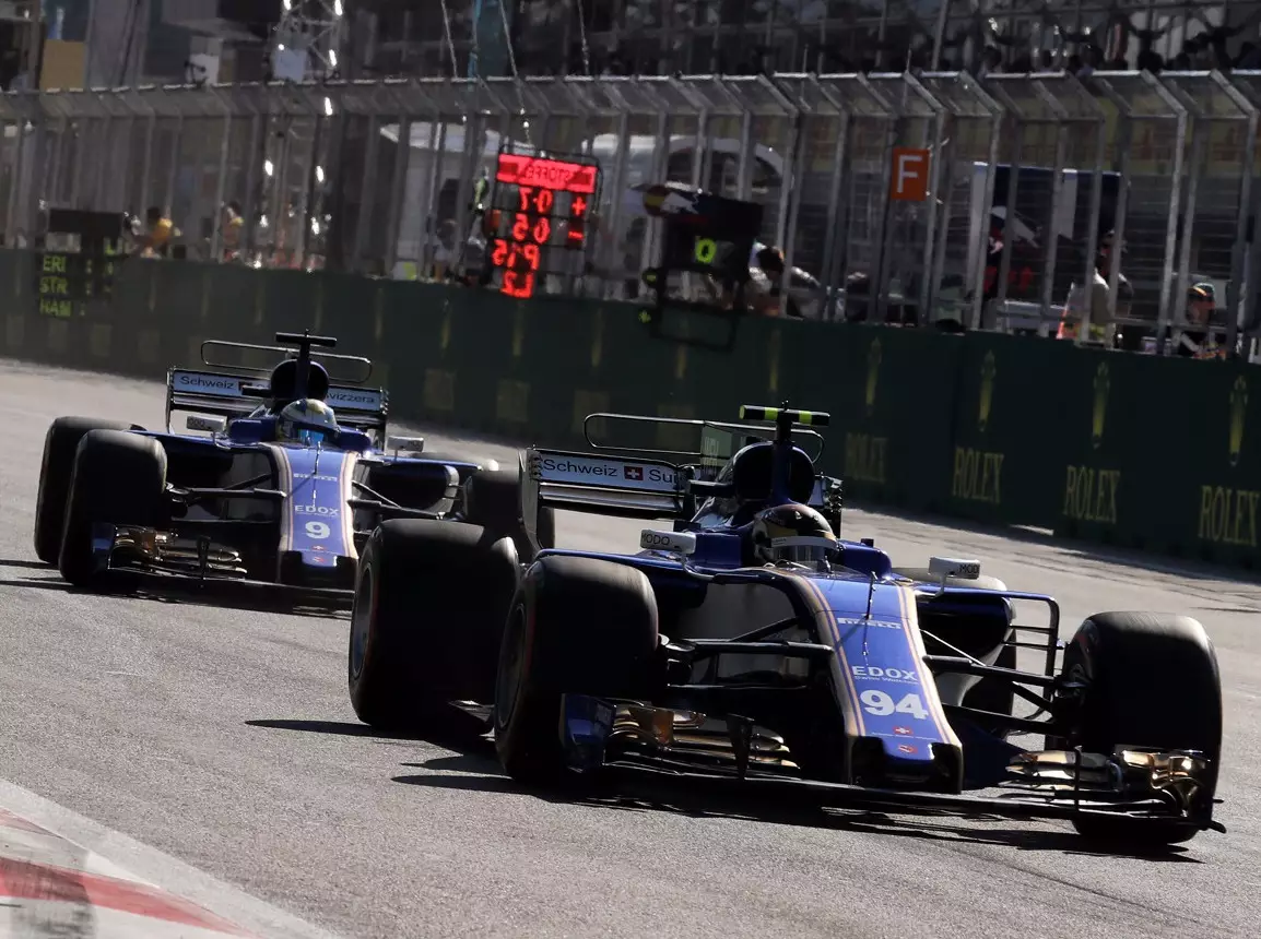 Pascal Wehrlein, Marcus Ericsson Foto zur News: Sauber ohne Teamchef: "Es ist anders als mit Monisha"