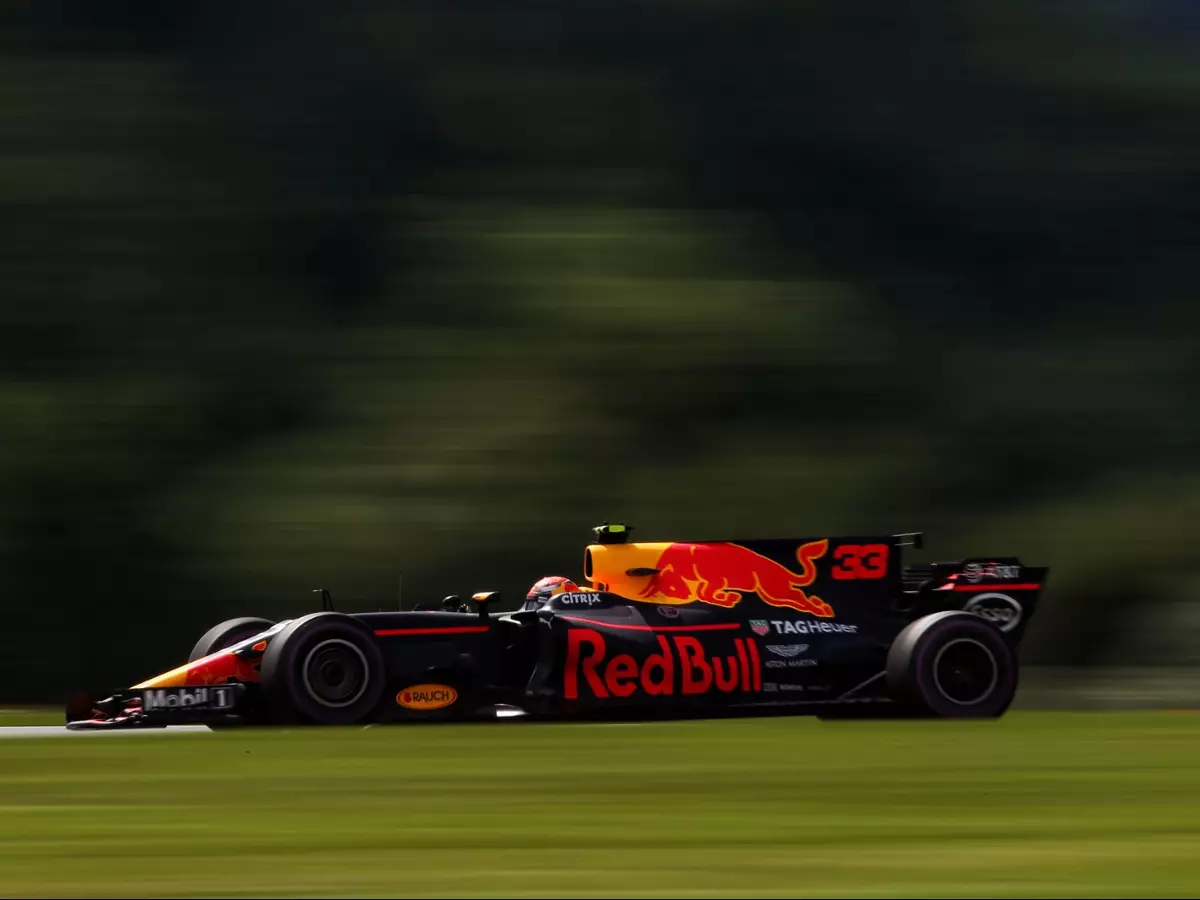 Max Verstappen Foto zur News: Red Bull mit Baustellen: Noch keine Standortbestimmung