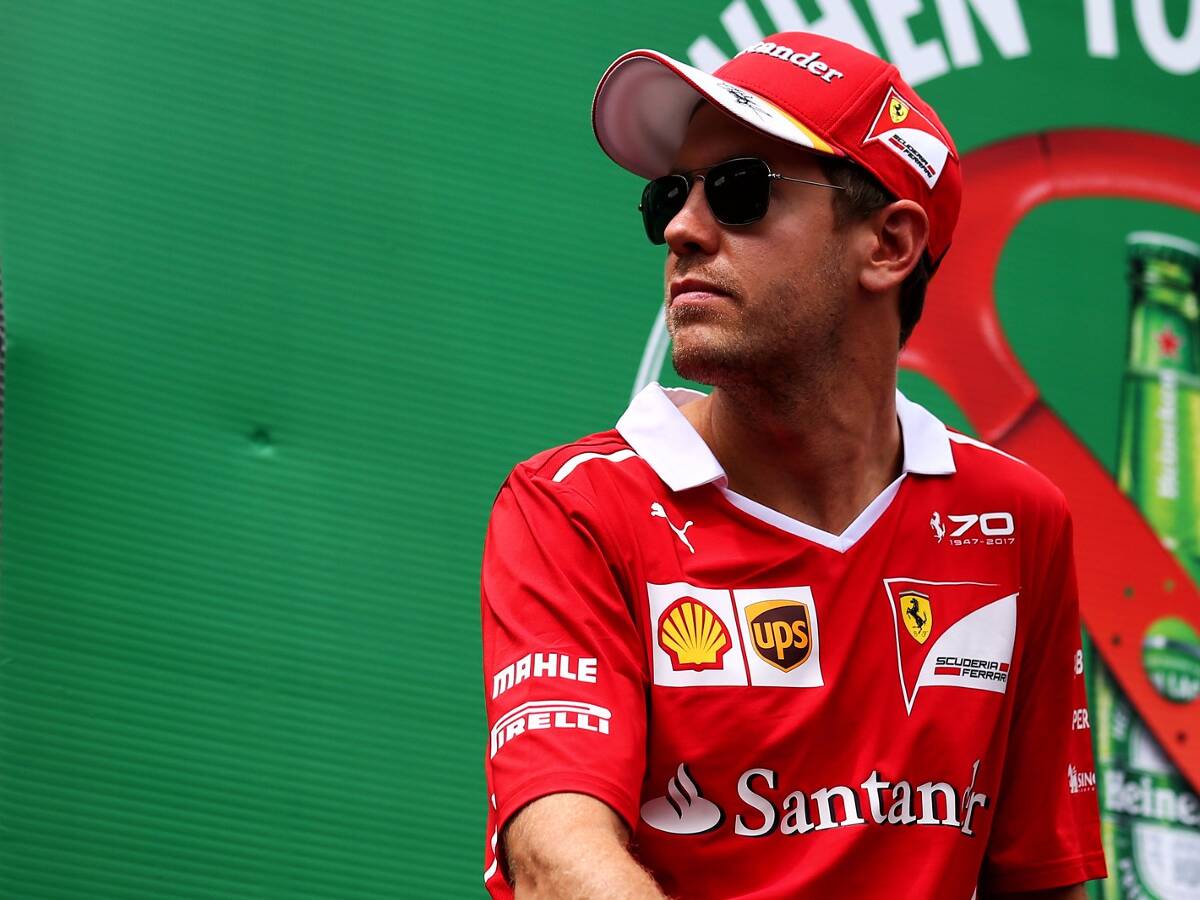 Foto zur News: Sebastian Vettel nimmt Öl-Debatte um Ferrari als Kompliment