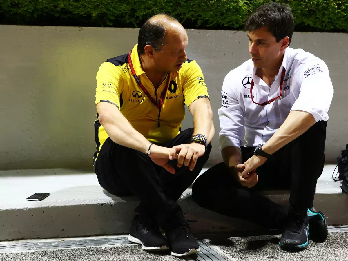 Frederic Vasseur, Toto Wolff Foto zur News: Neuer Sauber-Teamchef findet Honda-Motor "beängstigend"