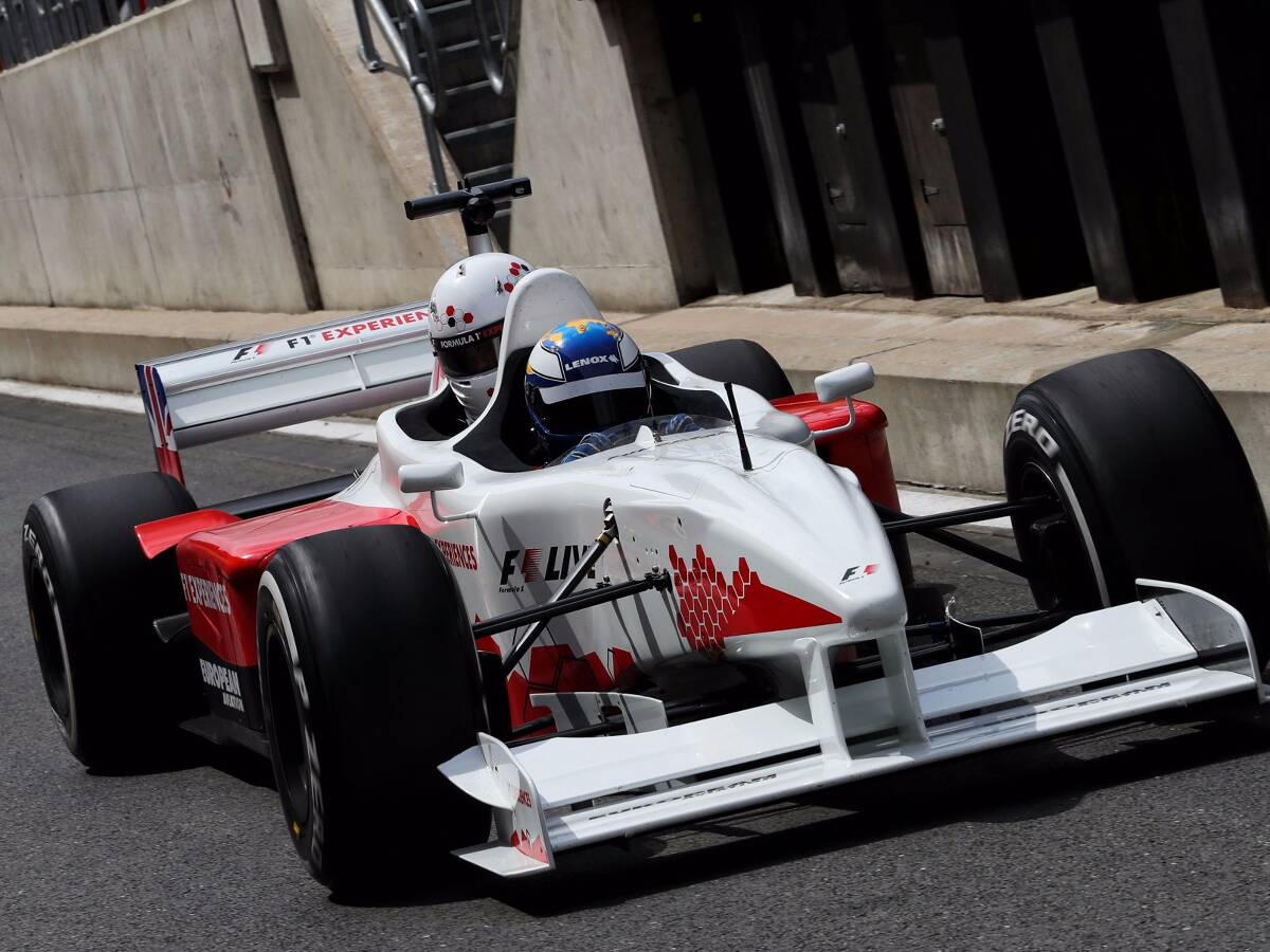 Foto zur News: Formel-1-Doppelsitzer: Designer Mike Gascoyne kehrt zurück