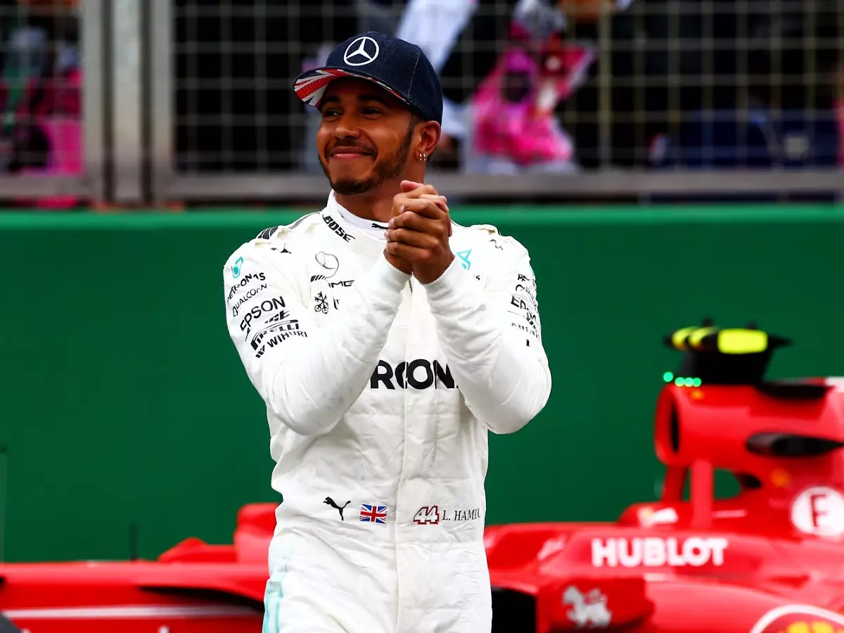 Foto zur News: Silverstone-Aus nur über Lewis Hamiltons Leiche