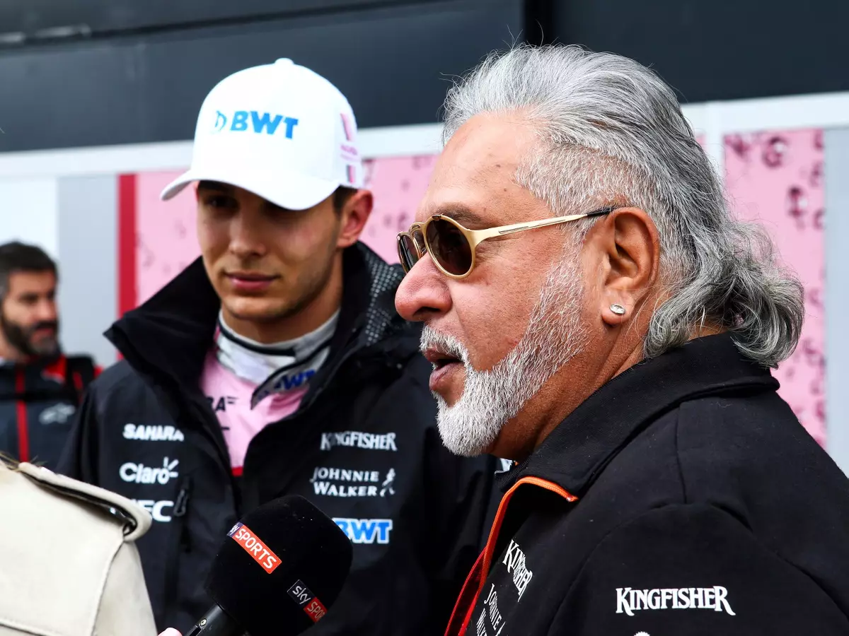 Esteban Ocon, Vijay Mallya Foto zur News: Vijay Mallya lobt: Esteban Ocon hat Talent und ist lernfähig