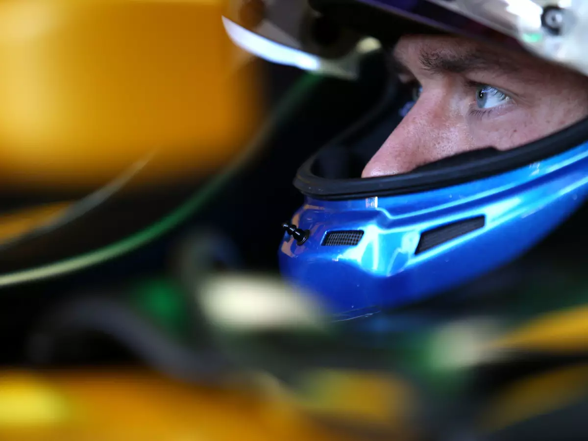 Jolyon Palmer Foto zur News: Reihenweise Kandidaten: Wer kommt statt Jolyon Palmer?