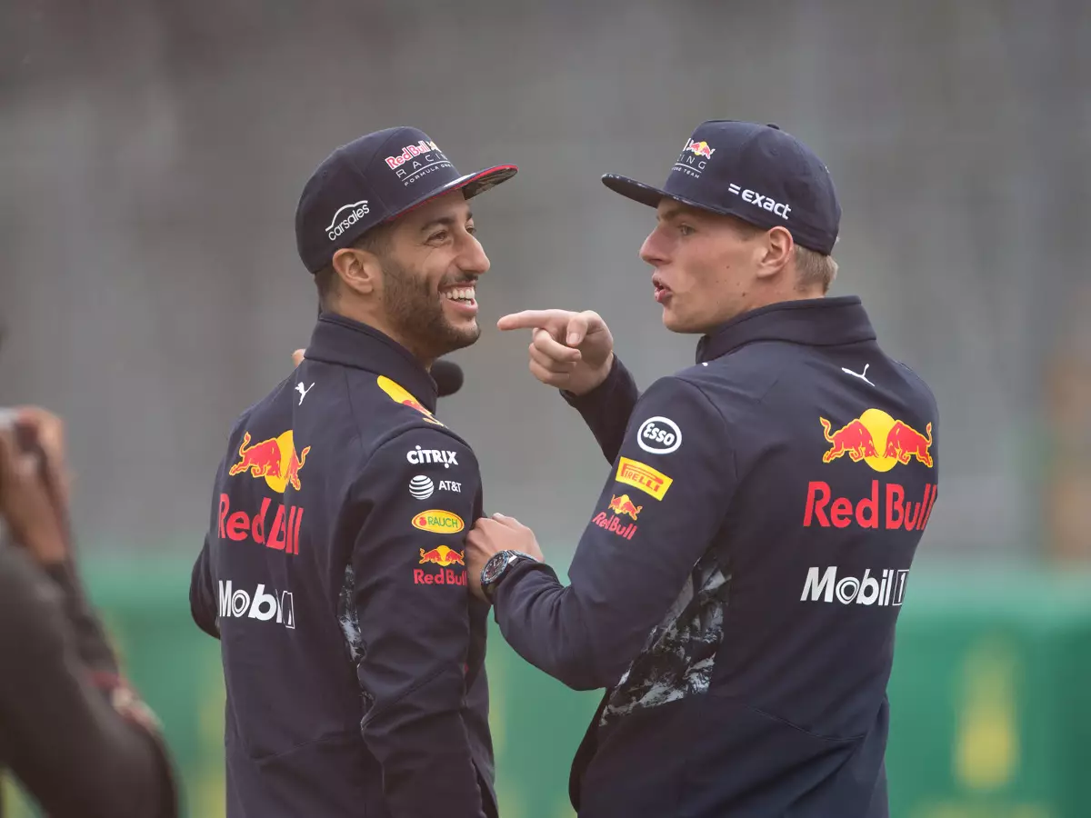 Daniel Ricciardo, Max Verstappen Foto zur News: Private Aussprache: Ricciardo und Verstappen wieder versöhnt
