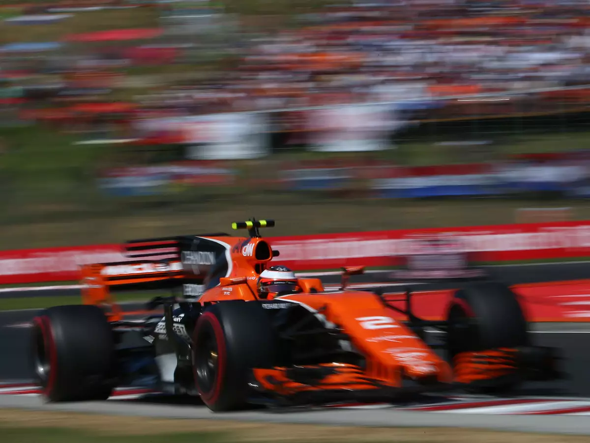 Foto zur News: Schweres Heimspiel für Vandoorne: McLaren wieder im Tief?