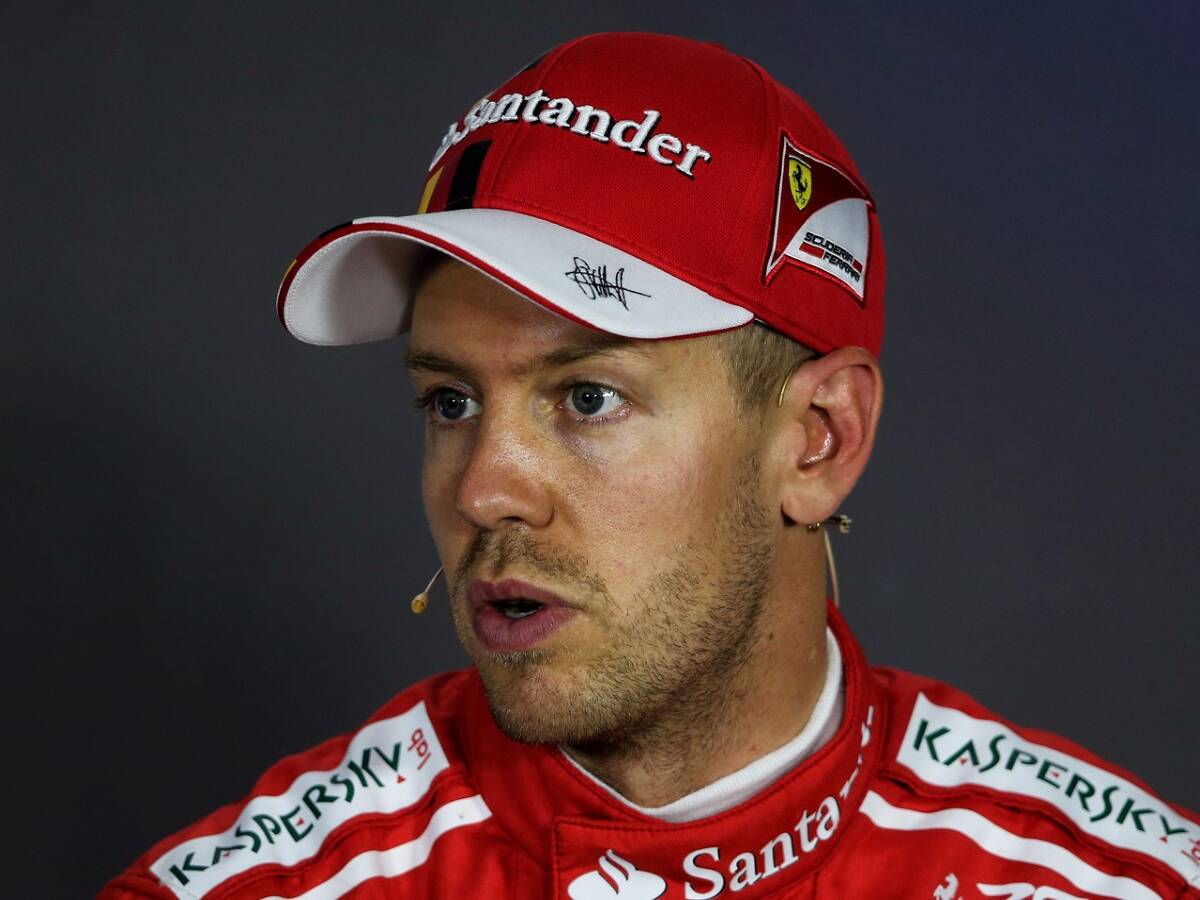 Foto zur News: Trotz Ferrari-Updates: Vettel sieht Mercedes als Favorit in Spa