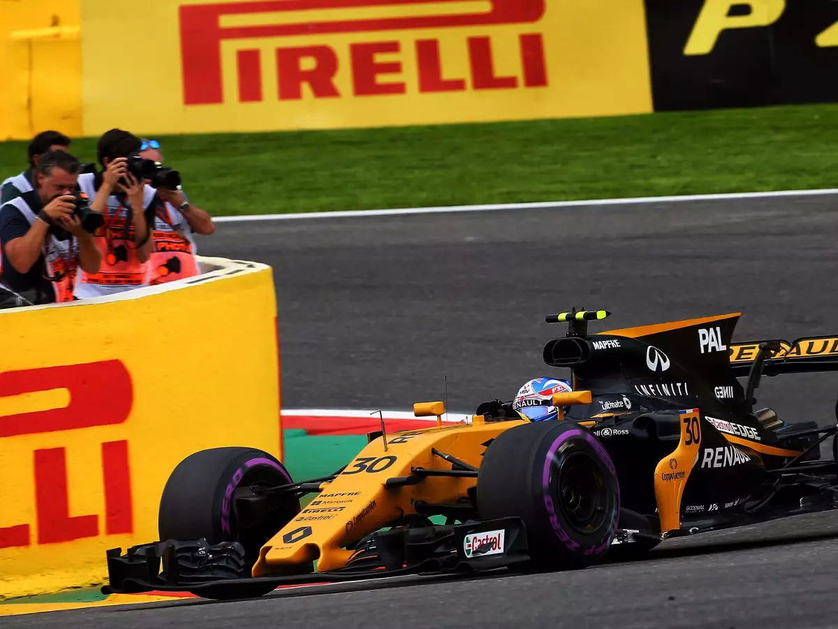Jolyon Palmer Foto zur News: Verkehrte Renault-Welt: Wieso Palmer Hülkenberg im Griff hatte