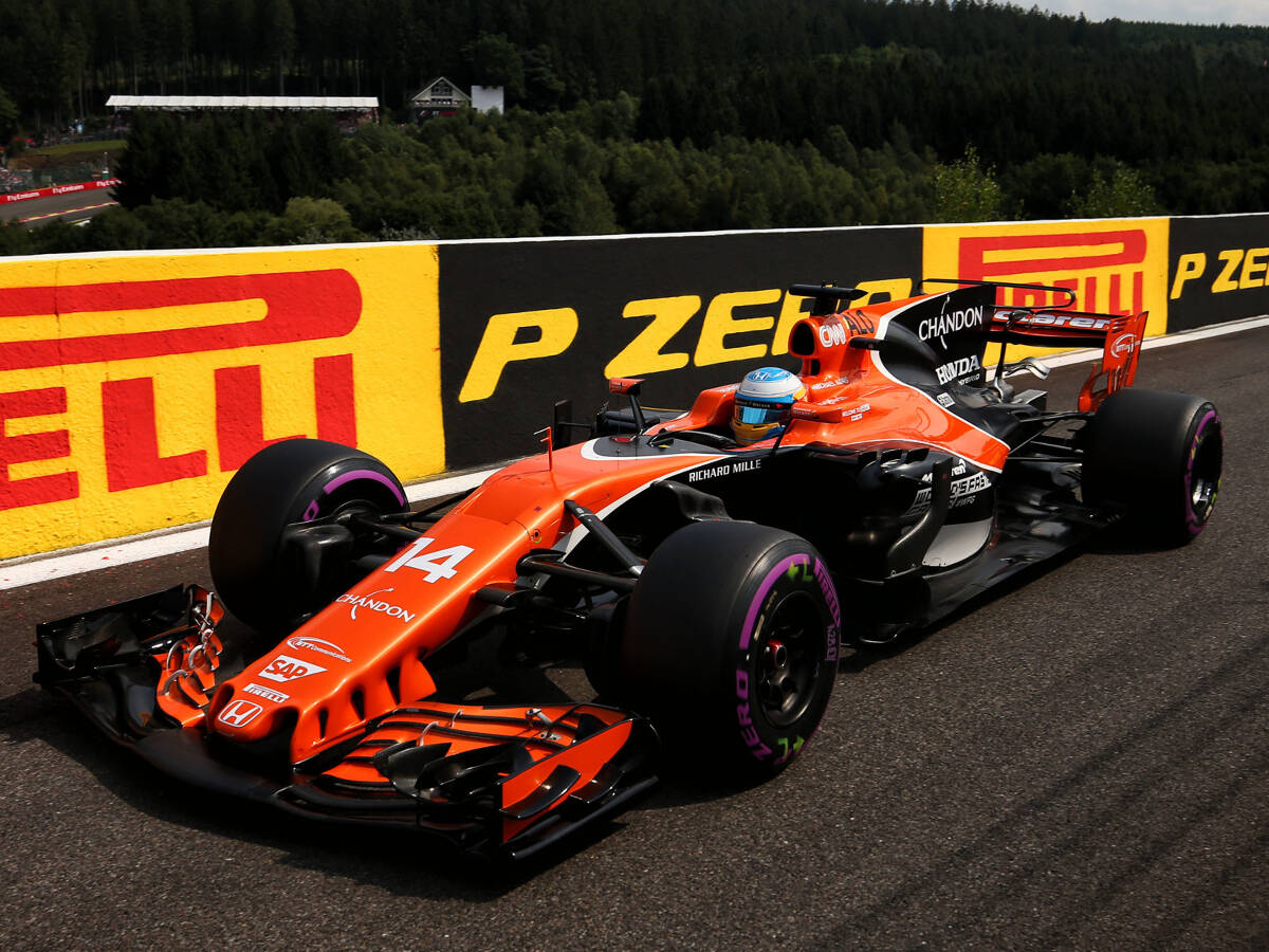 Foto zur News: Doch nicht kaputt? Alonso-Motor in Monza einsatzbereit