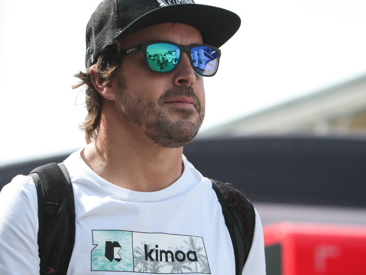 Foto zur News: Kehrtwende: Warum Fernando Alonso bei McLaren bleibt