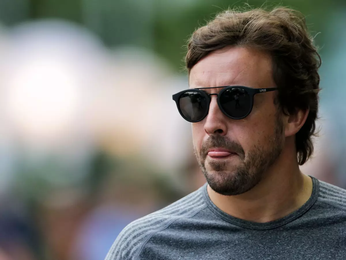 Fernando Alonso Foto zur News: "Triple Crown": Fährt Alonso 2018 in Le Mans statt Indy?