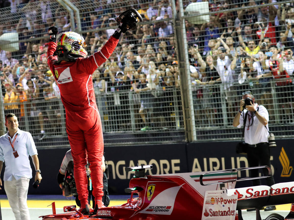 Foto zur News: "Zum Leben erwacht": Vettels Ferrari wie der Phoenix zur Pole