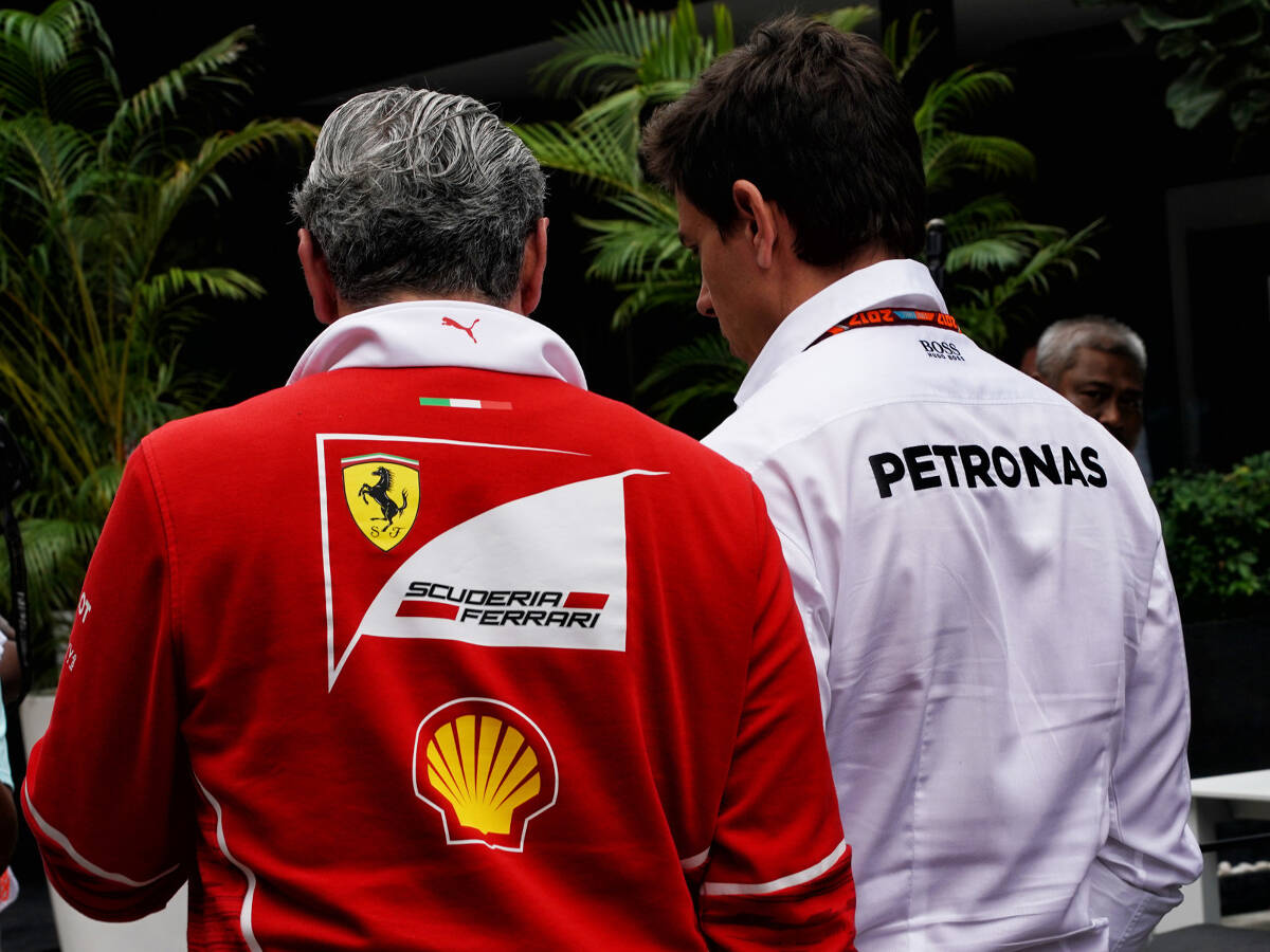 Foto zur News: Kaum Mitleid mit Ferrari: Mercedes geht's nur um die WM