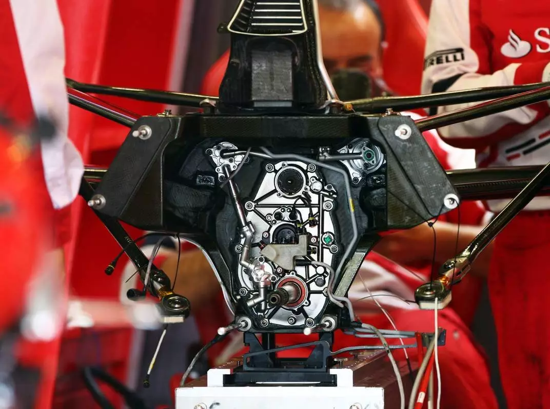 Ferrari-Getriebe aus der Formel-1-Saison 2013 Foto zur News: Vorläufige Entwarnung: Eher keine Strafe für Vettel in Suzuka