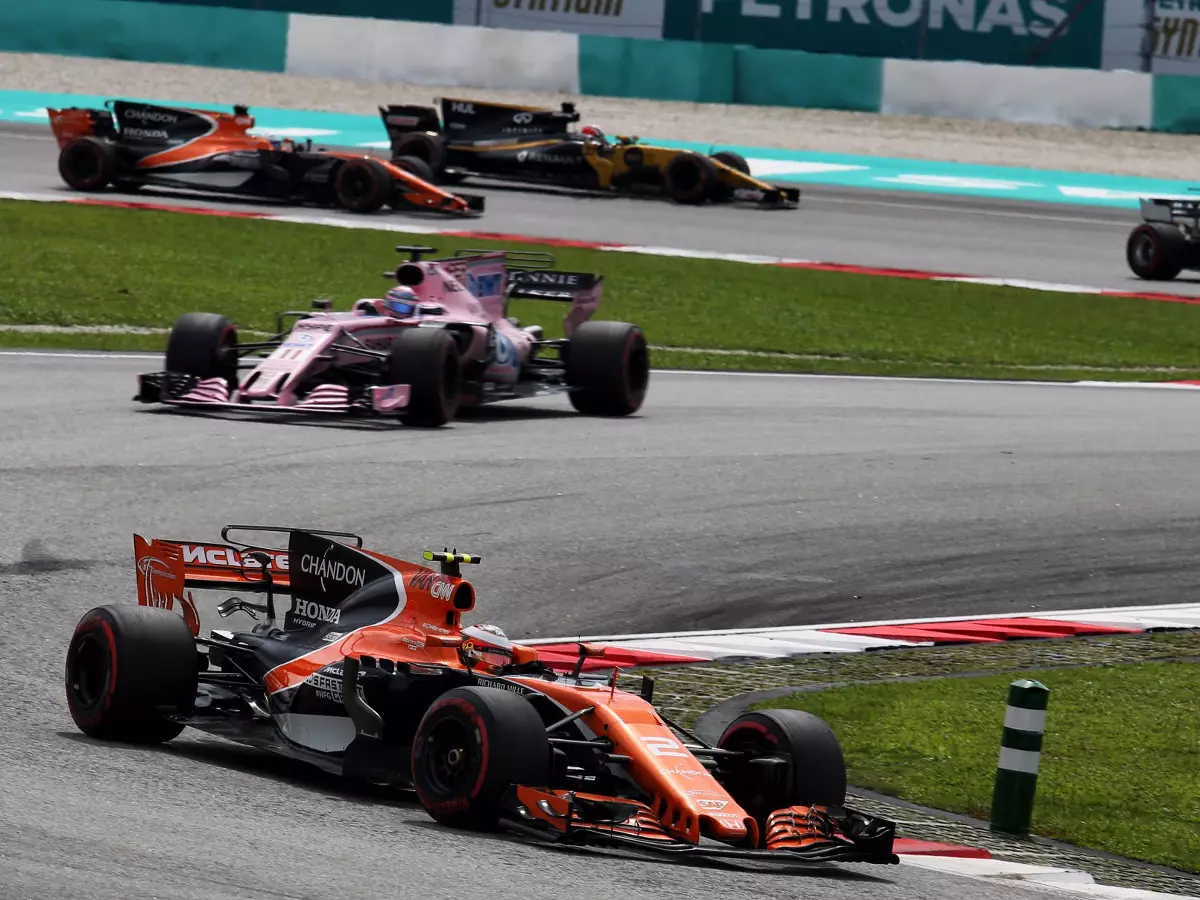 Foto zur News: Vandoorne kennt Suzuka gut: Nächste Ohrfeige für Alonso?