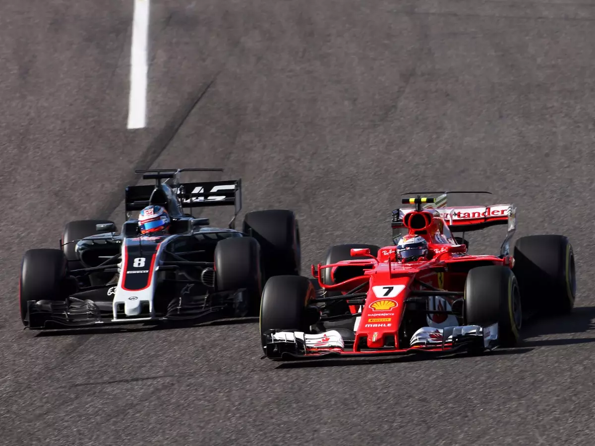 Romain Grosjean, Kimi Räikkönen Foto zur News: Kimi Räikkönen: Ferrari-Probleme kommen "aus dem Nichts"