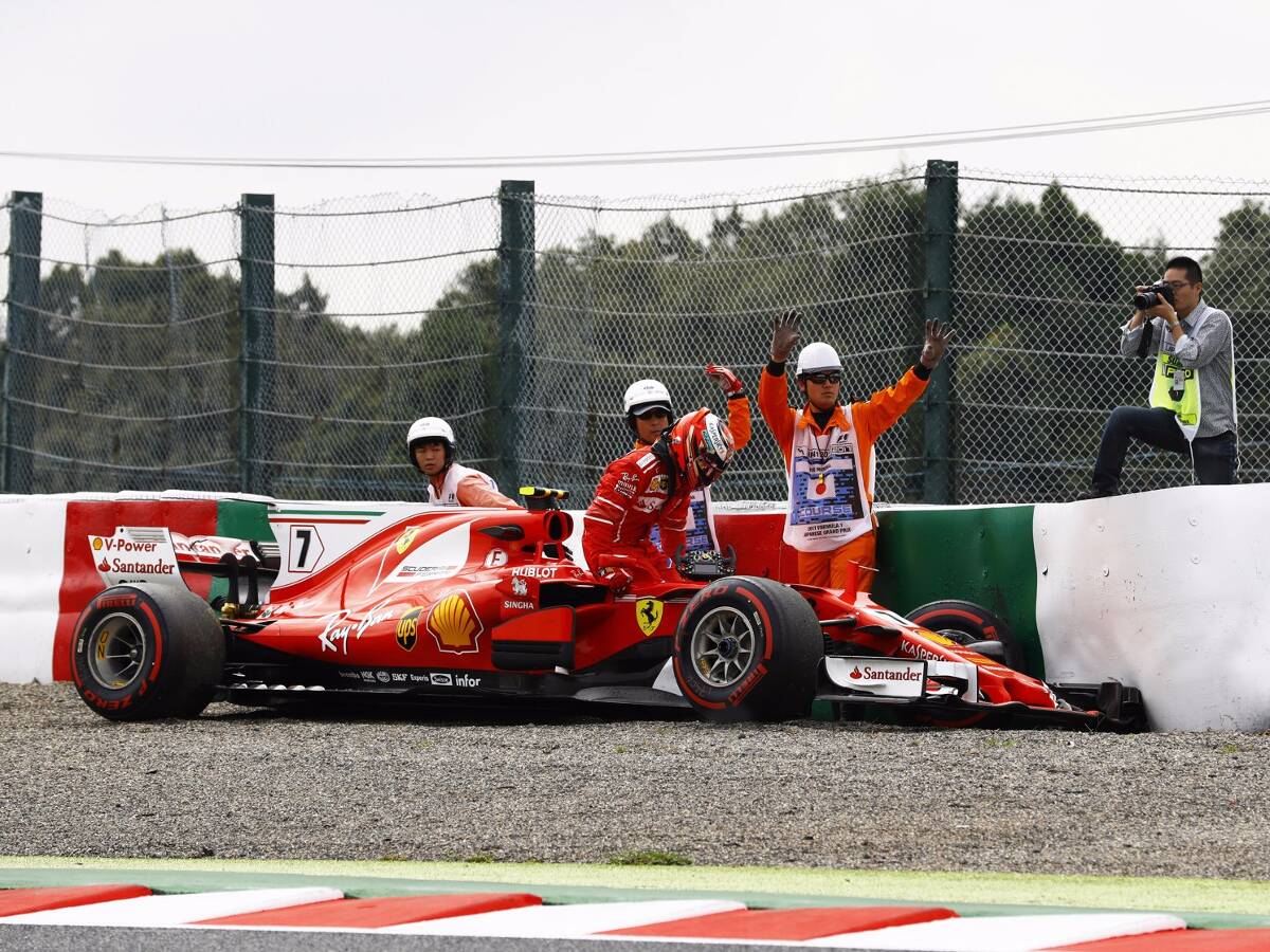 Foto zur News: Formel-1-Teamchef: Ferrari hat "einiges an Pech"