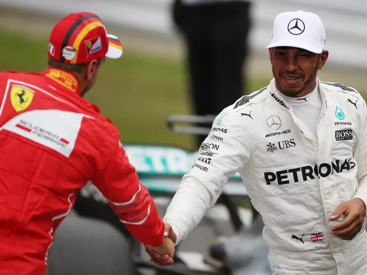 Foto zur News: 59 Punkte Vorsprung: Hamilton hat eine Hand am WM-Pokal