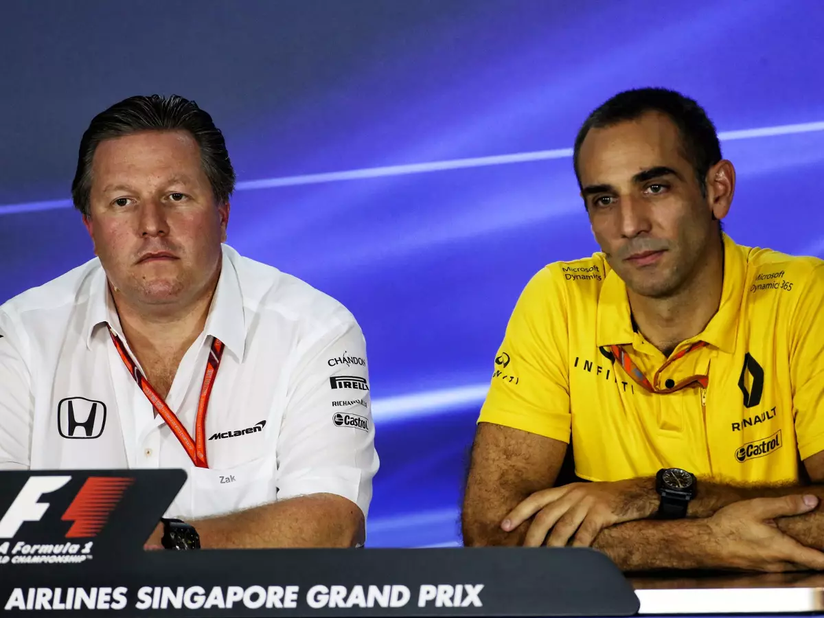 Zak Brown, Cyril Abiteboul Foto zur News: Renault hat keine Angst vor McLaren: "Müssen alle schlagen"