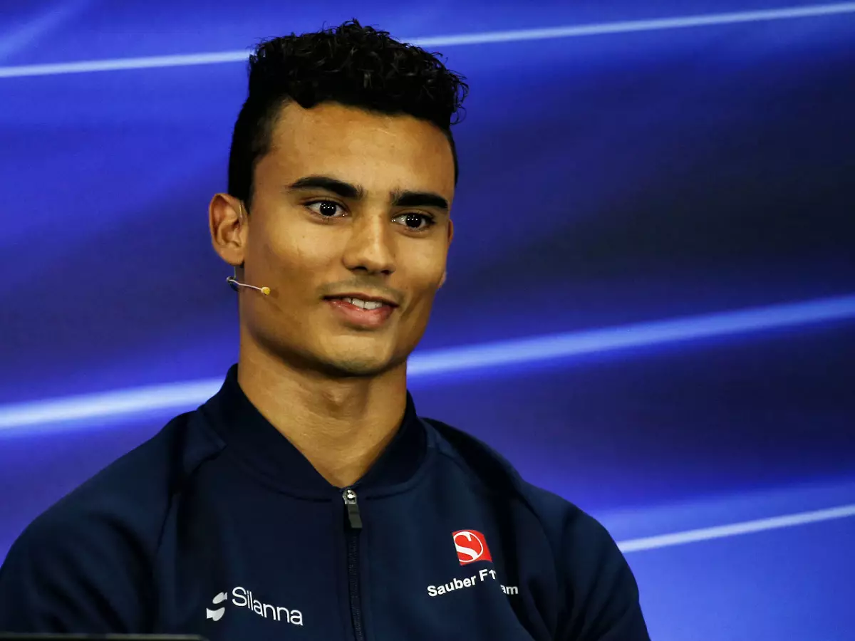 Foto zur News: Pascal Wehrlein über 2018: "Toto redet mit Williams"