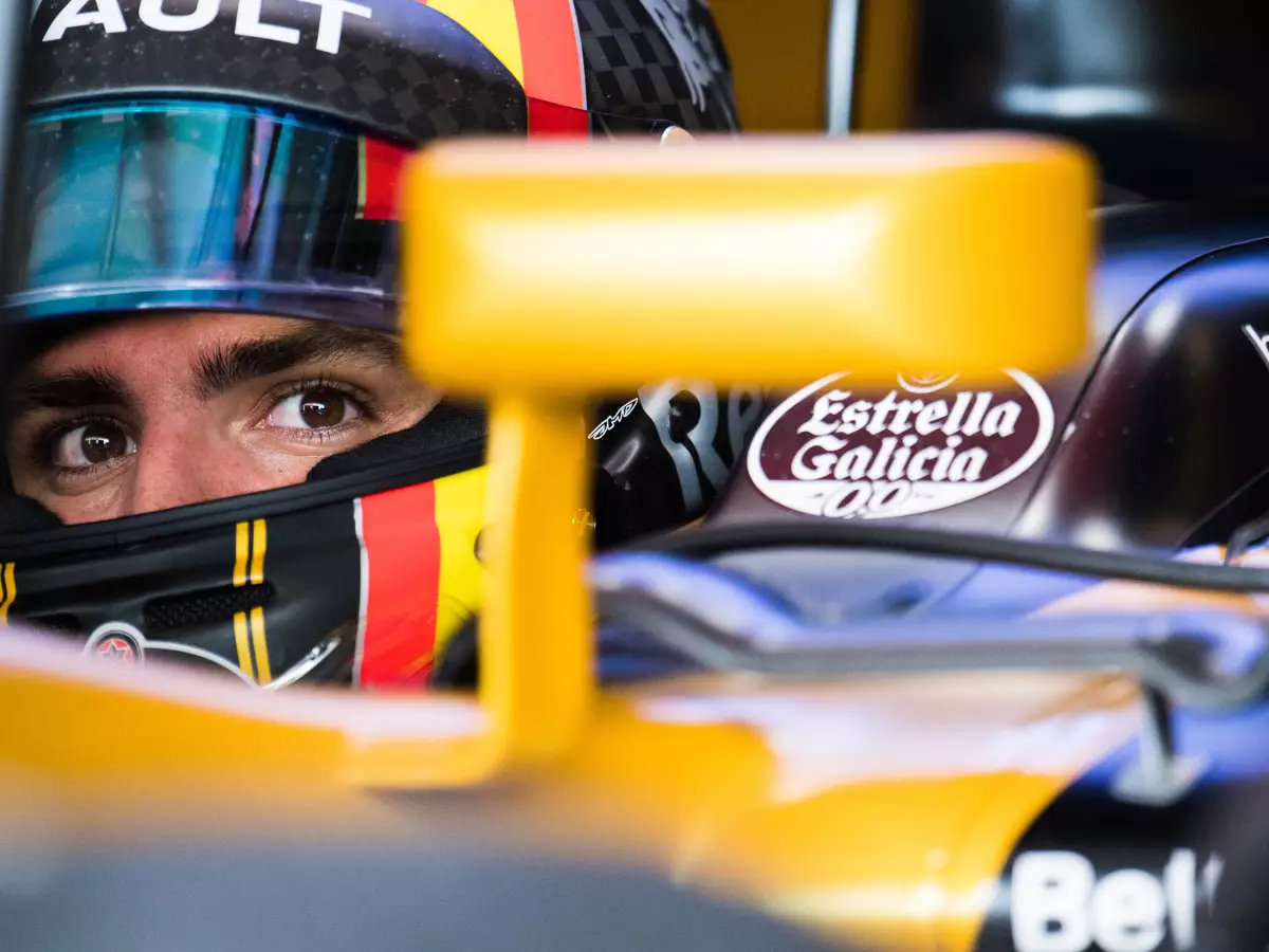 Carlos Sainz Foto zur News: Darum bin ich hier: Flüchtete Sainz vor Verstappen zu Renault?