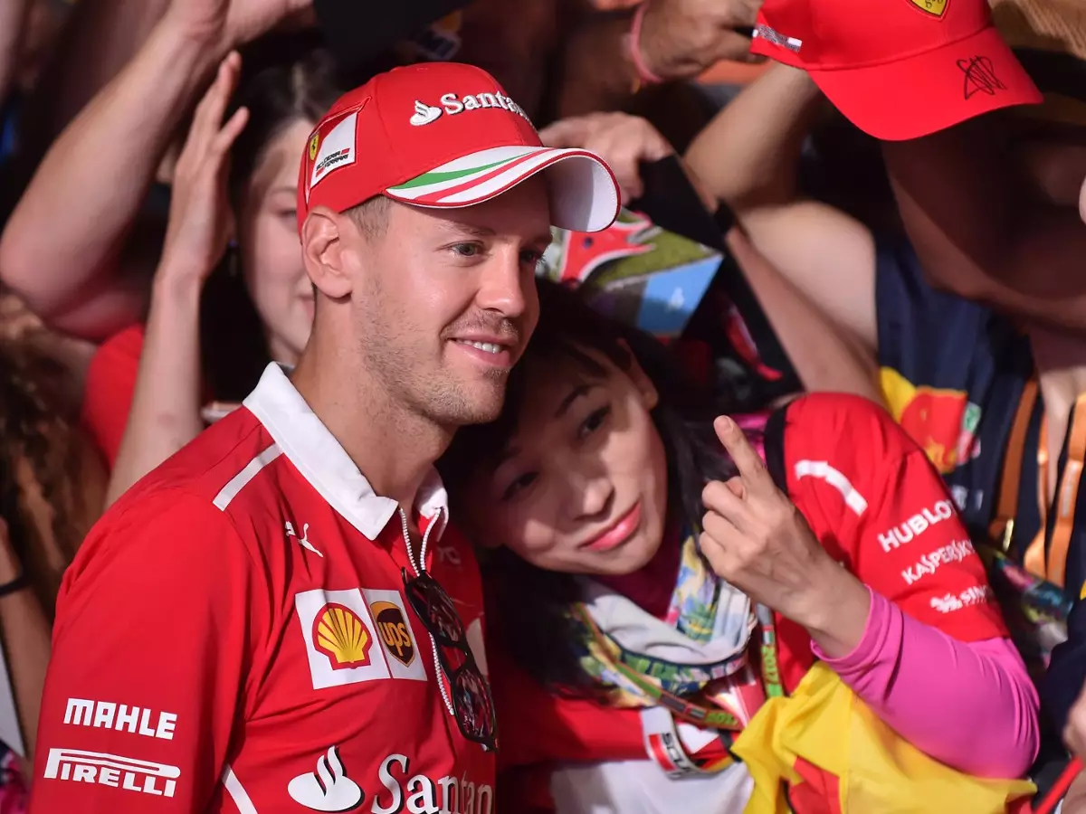 Sebastian Vettel Foto zur News: Sebastian Vettel will Abu-Dhabi-Sieg: "Für das Gefühl"