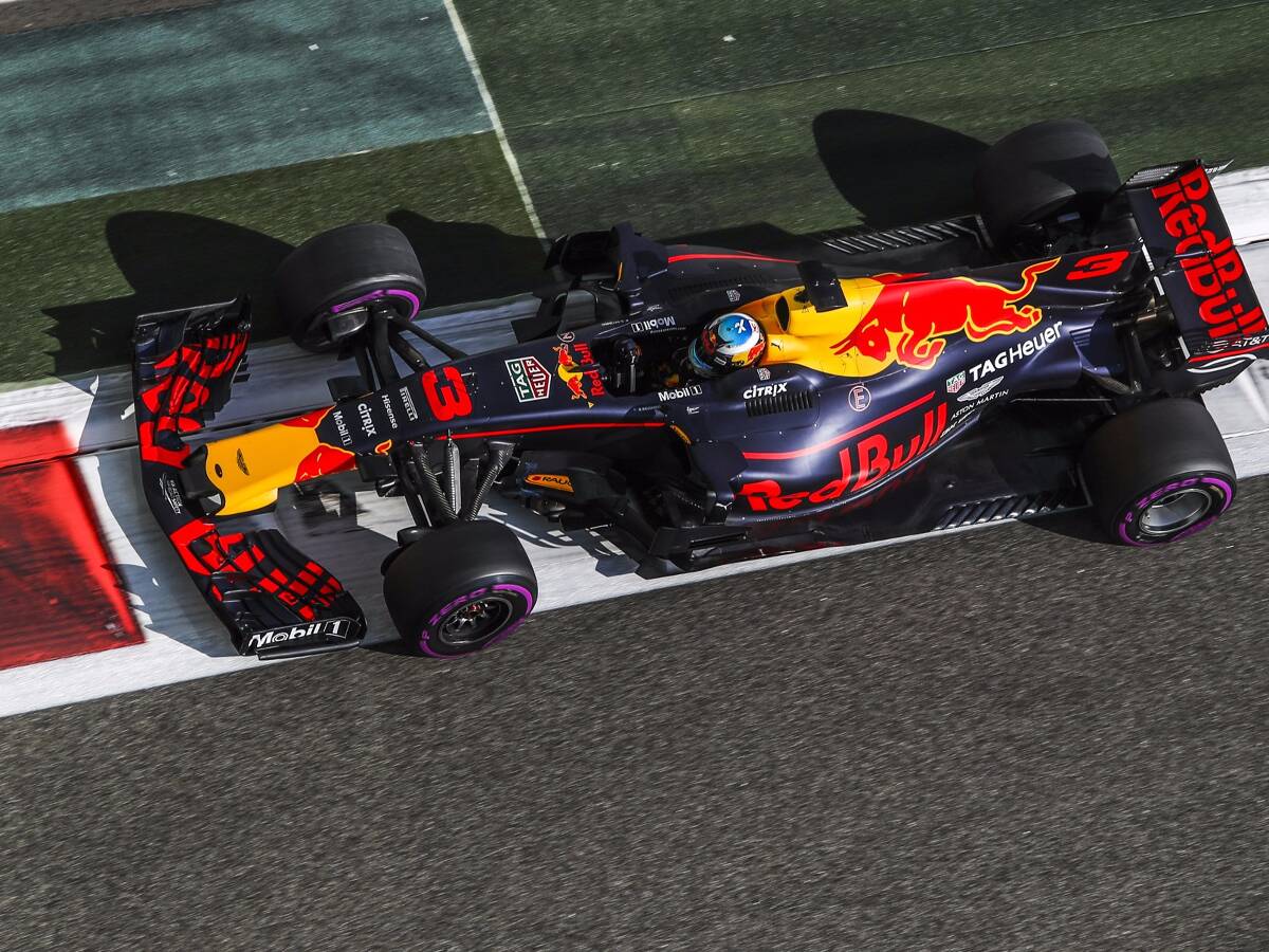Foto zur News: Red Bull kündigt an: Ellenbogen raus beim Formel-1-Finale