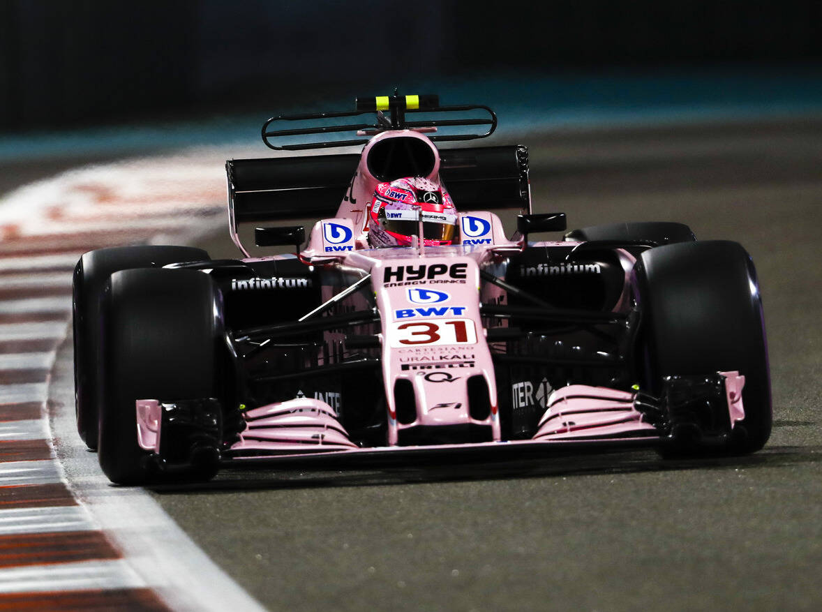 Foto zur News: Force India: Esteban Ocon sauer auf sein Team